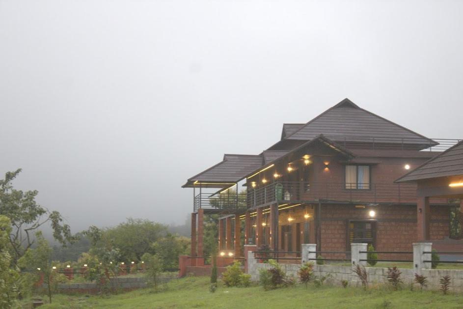 Misty Valley Resort Varagampadi Zewnętrze zdjęcie